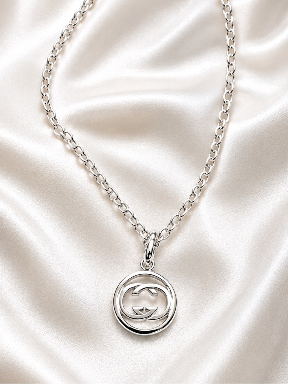 100% authentic silver Gucci necklace